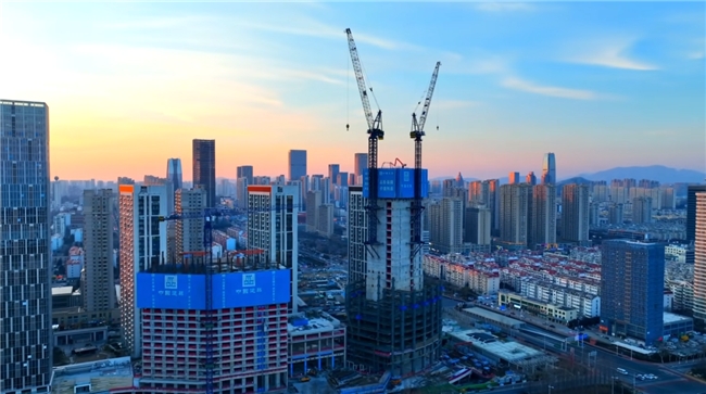 日照市2024年房屋建筑工程安全生产“开工第一课”启动仪式在中建八局二公司日照海韵广场项目举行