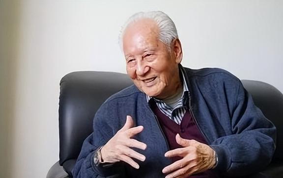 1987年广东一老妇看杂志才知30年未见的儿子是国家功臣(图17)