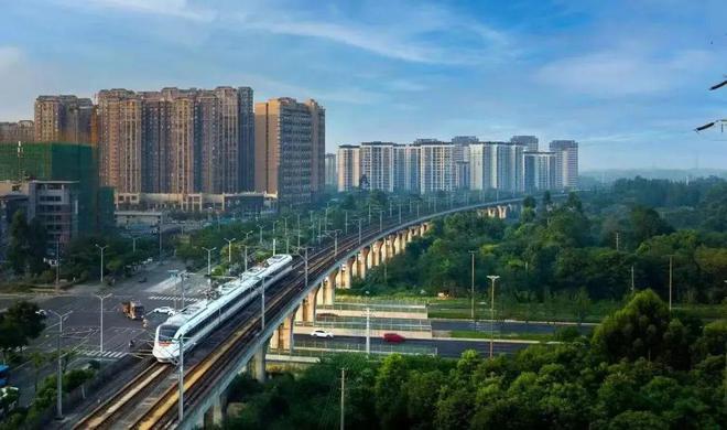 蹲点调研彭派之城：推窗见绿出门即景(图20)