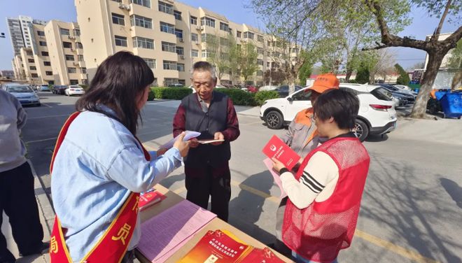 滨印集团与家纺城社区、司法所联合开展普法进小区活动(图2)