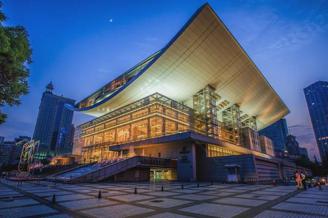 想不到他们居然是历史保护建筑最“年轻”的只有10岁(图15)