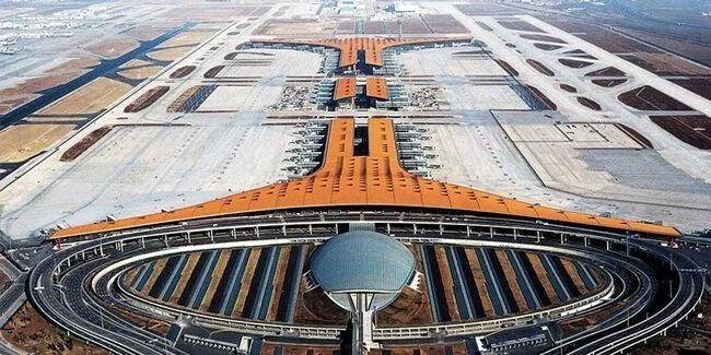 想不到他们居然是历史保护建筑最“年轻”的只有10岁(图24)