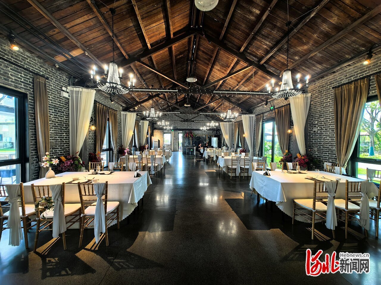 文化中国行·探访古建筑历史文化街区|百年老港区蝶变城市新景观(图4) 文化中国行·探访古建筑历史文化街区|百年老港区蝶变城市新景观(图4)