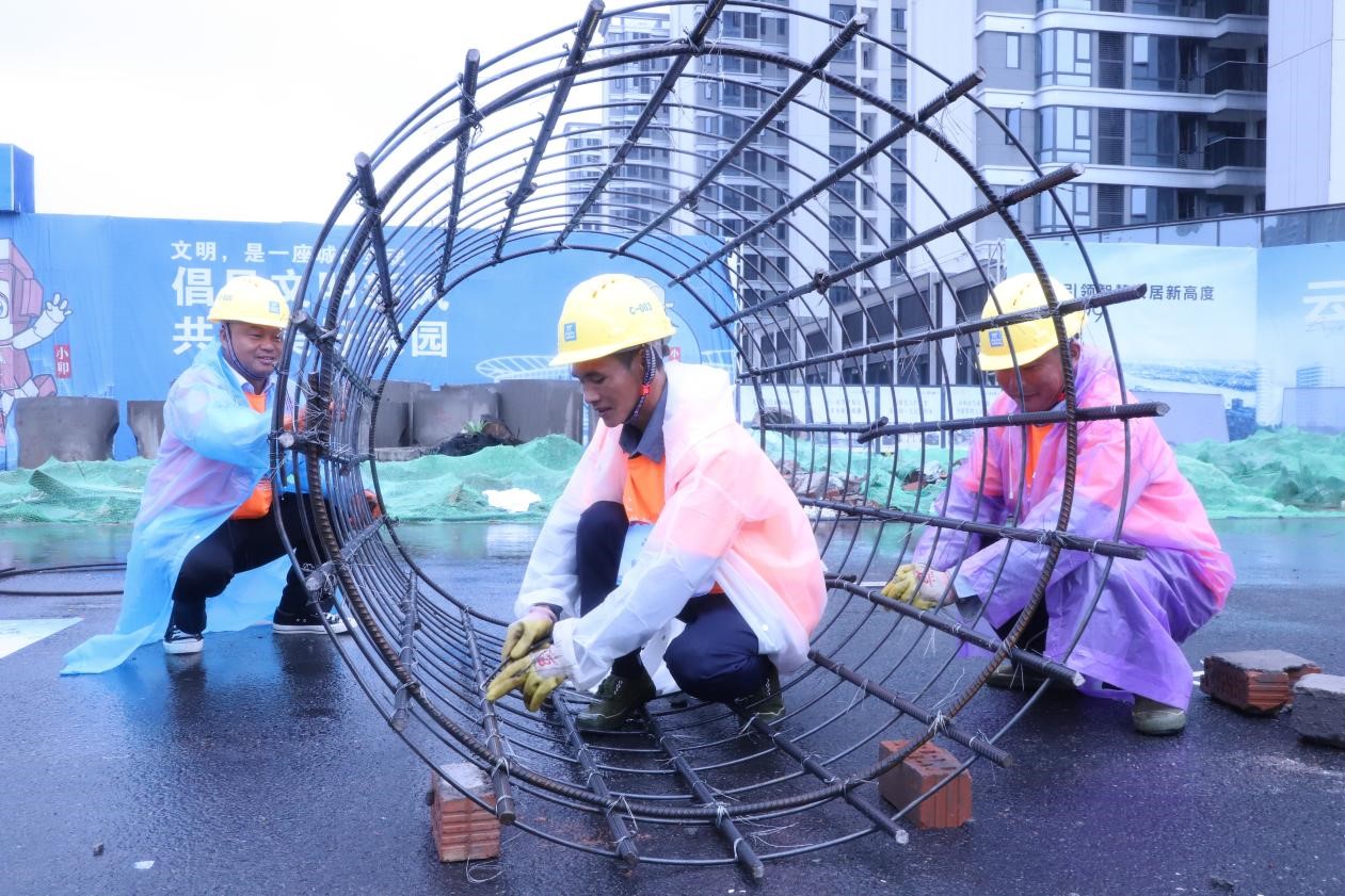 以赛促建创品质技能比武勇争先——赣州市2024年青年工人技能大赛暨“虔能杯”建筑行业职工比武活动顺利开展(图2)