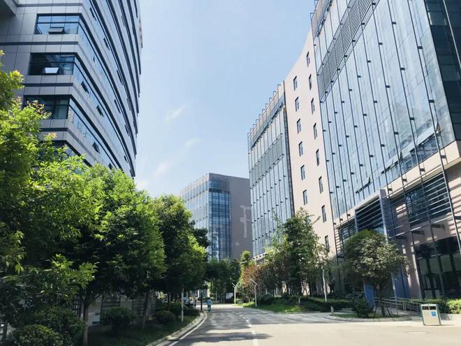 西部智谷近700㎡的整层精装房源上新直接拎包来办公