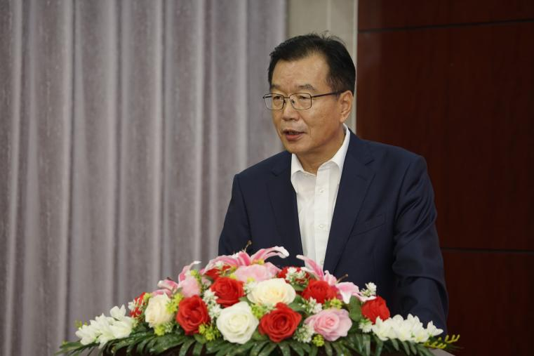 促进数字经济制度建设 加强数字经济热点问题研究——国创会研究院正式揭牌成立(图3) 促进数字经济制度建设 加强数字经济热点问题研究——国创会研究院正式揭牌成立(图3)