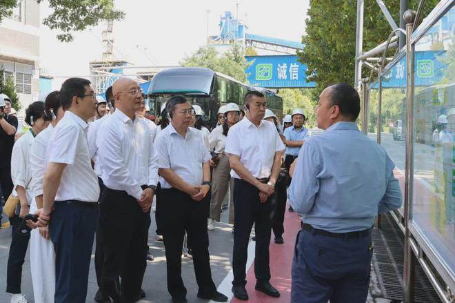 中国建筑材料联合会党委赴红旗渠开展主题党日活动(图4)