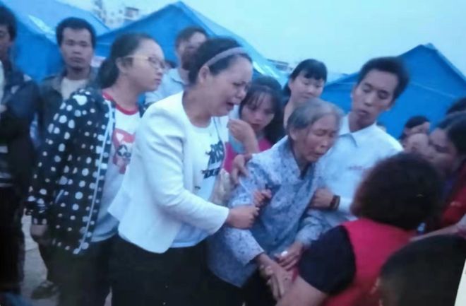 《折翼天使》第1期 郭瑞珊的地震经历与心灵重建之旅(图9) 《折翼天使》第1期 郭瑞珊的地震经历与心灵重建之旅(图9)