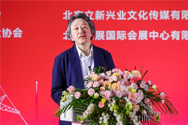“光明使者——2024 中国电力美术大展”在京开幕(图3) “光明使者——2024 中国电力美术大展”在京开幕(图3)