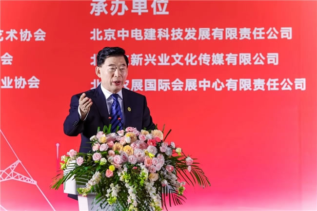 “光明使者——2024 中国电力美术大展”在京开幕(图6) “光明使者——2024 中国电力美术大展”在京开幕(图6)