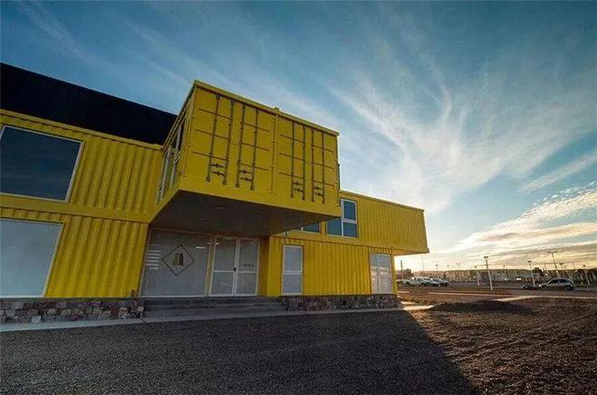 集装箱建筑案例｜来自不同国家不同地区的集装箱办公楼造型鉴赏(图2)