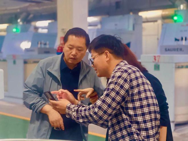 想看生产数据？扫个二维码！这家纺企就这么水灵灵地建成5G智慧工厂(图2)