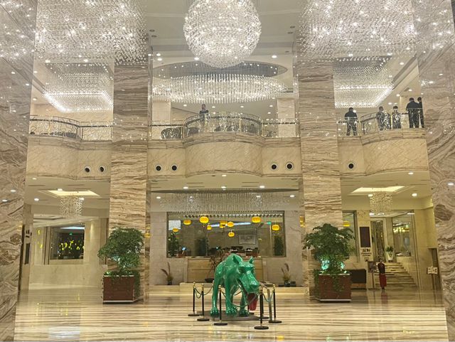 两次流拍后易主!东方雨虹接手成都环球中心天堂洲际大饭店 拟再次转让(图3) 两次流拍后易主!东方雨虹接手成都环球中心天堂洲际大饭店 拟再次转让(图3)