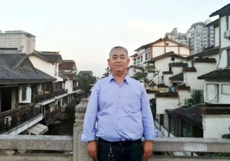 河南文学杂志社2025年第一批签约作家名单(附个人简介)(图5) 河南文学杂志社2025年第一批签约作家名单(附个人简介)(图5)