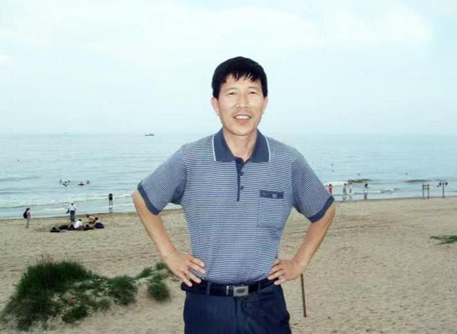 河南文学杂志社2025年第一批签约作家名单(附个人简介)(图15) 河南文学杂志社2025年第一批签约作家名单(附个人简介)(图15)